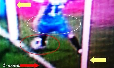 FOTO CLAMOROSA! Gli Juventini accusano il Milan di aver taroccato la foto del gol di Robihno…