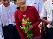 Aung eletta Parlamento birmano l'82% voti nella circoscrizione
