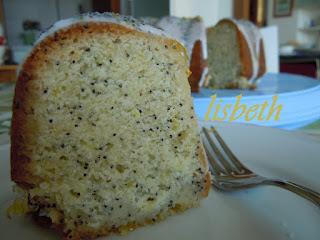 Lemon and poppy seed cake - Torta al limone e semi di papavero