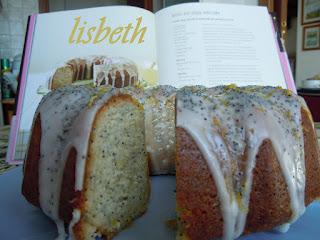 Lemon and poppy seed cake - Torta al limone e semi di papavero