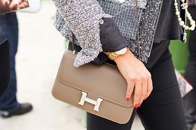 Photo post: Woman Fashion details.