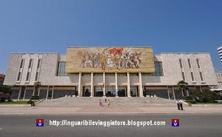 Un inguaribile viaggiatore a Tirana – Museo Storico Nazionale - Muzeu Historik Kombëtar