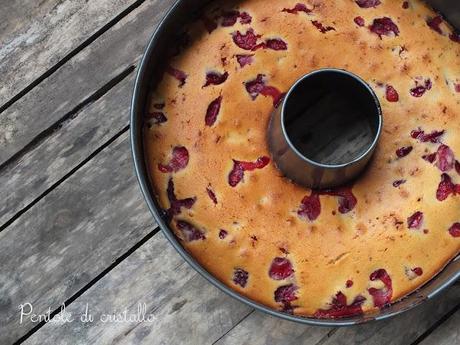 Torta di fragole e farina di polenta